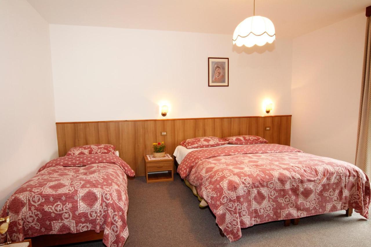 Appartamenti Lezuo Iris Arabba Habitación foto