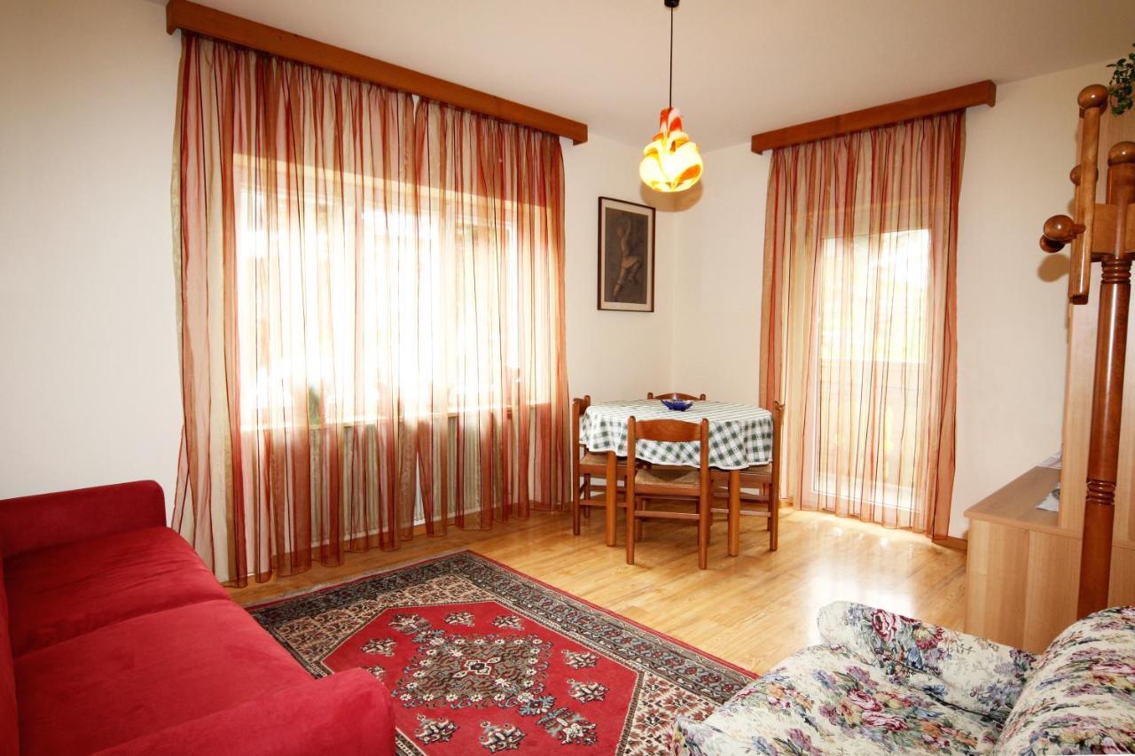 Appartamenti Lezuo Iris Arabba Habitación foto